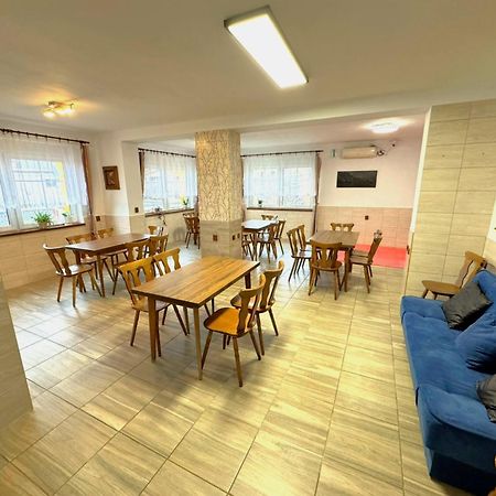 Maxovo Kralovstvi Apartment Rovensko pod Troskami ภายนอก รูปภาพ