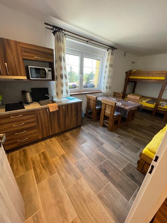 Maxovo Kralovstvi Apartment Rovensko pod Troskami ภายนอก รูปภาพ