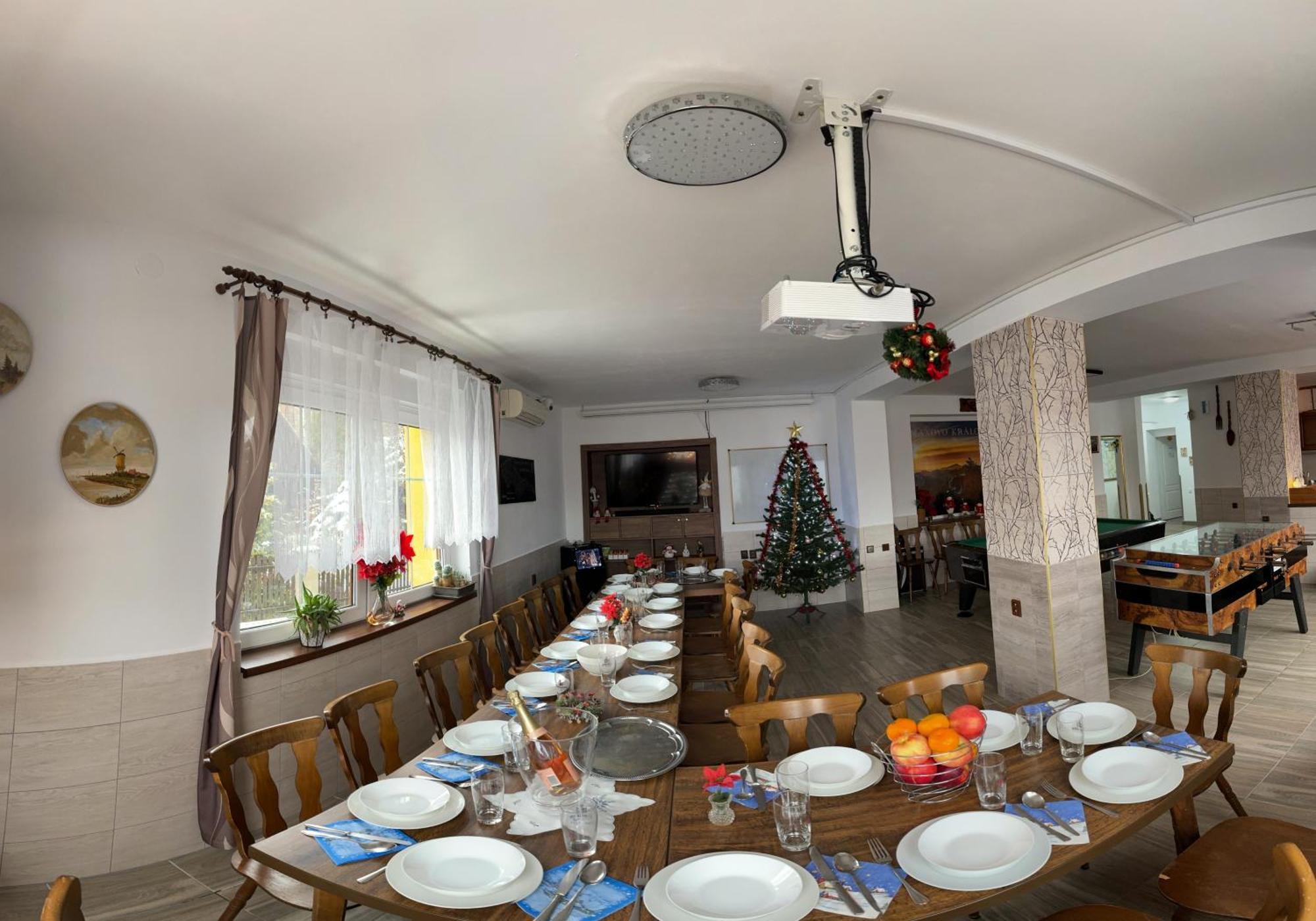 Maxovo Kralovstvi Apartment Rovensko pod Troskami ภายนอก รูปภาพ