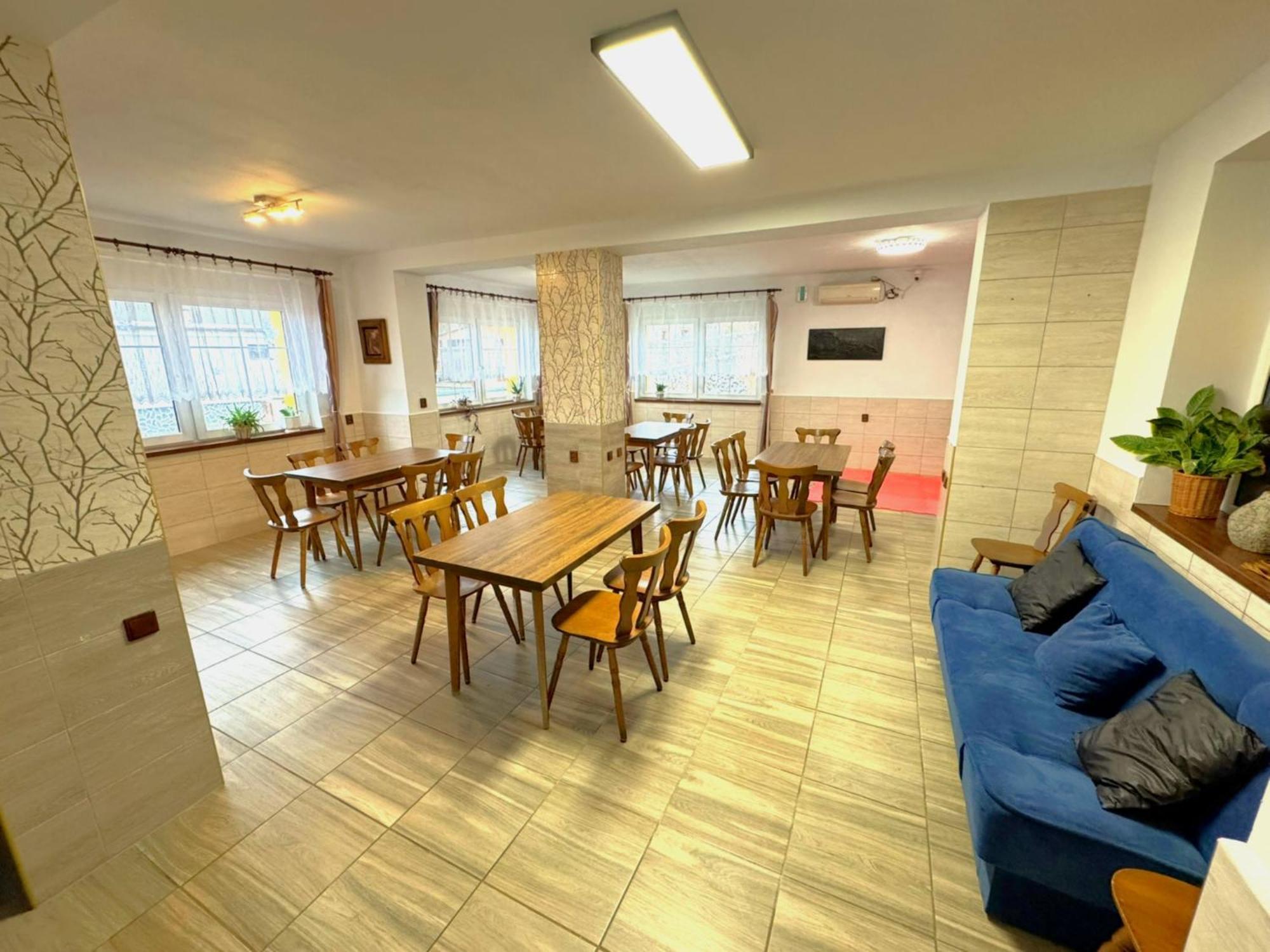 Maxovo Kralovstvi Apartment Rovensko pod Troskami ภายนอก รูปภาพ